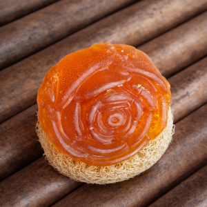 Sabonete Natural Cúrcuma e Laranja com Bucha Vegetal