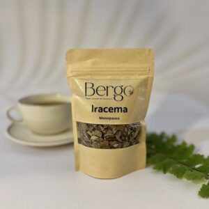 alt="cha para menopausa Iracema com folha de amora salvia artemisia framboesa e cavalinha Bergo Botica"
