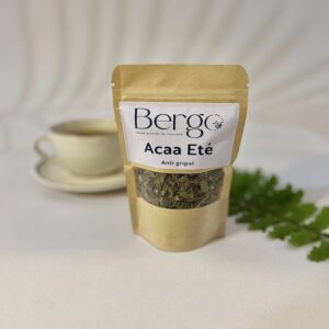 alt="cha antigripal natural Acaate com guaco hortela sabugueiro gengibre e erva cidreira Bergo Botica"